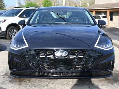 Used 2023 Hyundai Sonata SEL FWD image 2