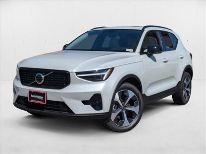 New 2026 Volvo XC40 B5 Plus w/ Protection Package Premier