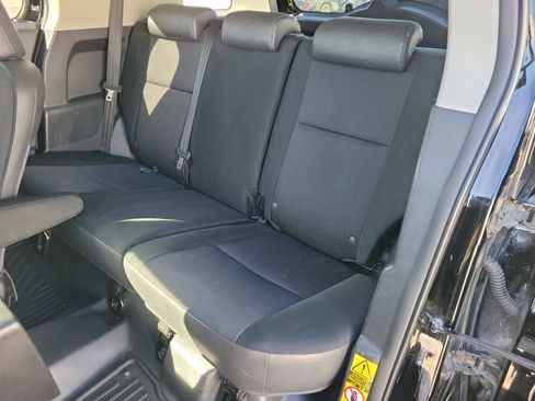 Used 2010 Toyota FJ Cruiser 4WD image 16