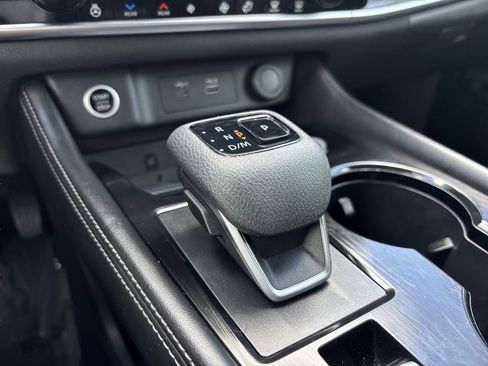 Used 2021 Nissan Rogue Platinum image 27