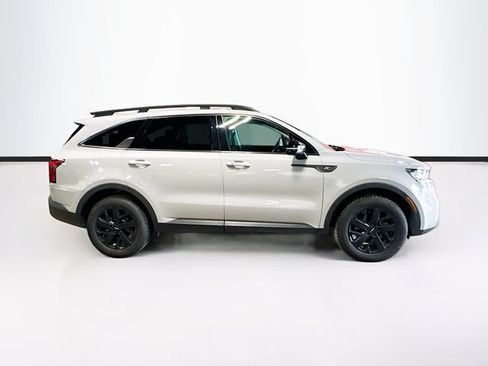 Used 2023 Kia Sorento S w/ Panoramic Sunroof Package AWD/4WD image 8