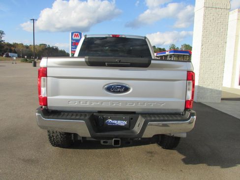 Used 2018 Ford F250 XLT image 8