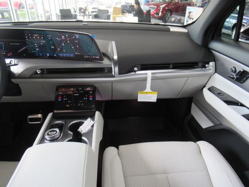 New 2027 Cadillac Vistiq Sport AWD/4WD image 14