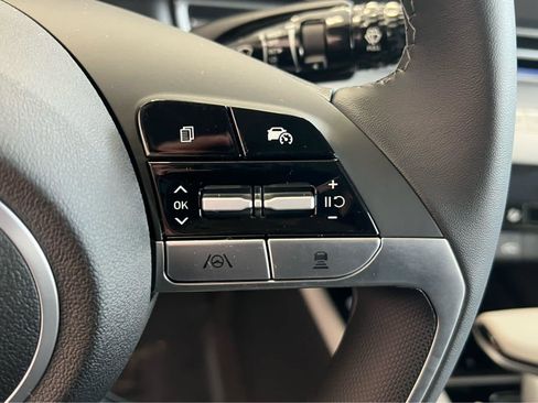 New 2026 Hyundai Elantra Limited FWD image 33