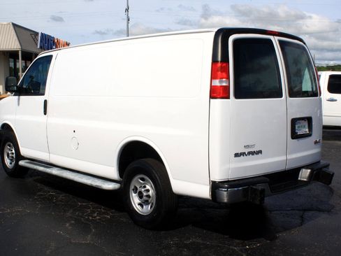 Used 2023 GMC Savana 2500 w/ Driver Convenience Package image 8