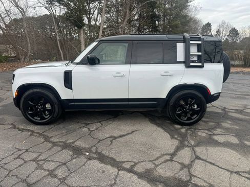 Used 2023 Land Rover Defender 110 X-Dynamic SE AWD/4WD image 2