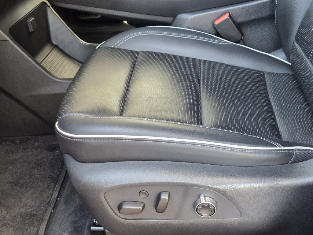 Used 2025 Buick Enclave Avenir w/ Trailering Package, 5000 lbs. FWD image 24
