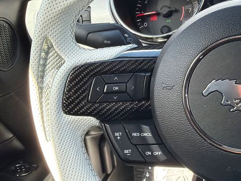 Used 2015 Ford Mustang Premium RWD image 17
