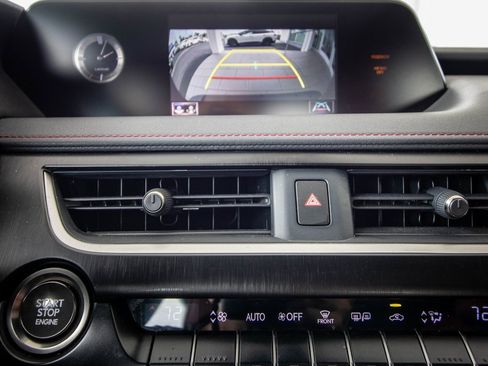 Used 2019 Lexus UX 200 F Sport image 4