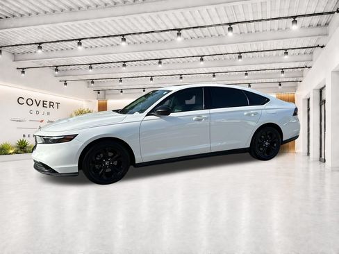 Used 2025 Honda Accord SE image 5