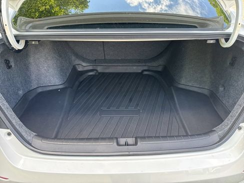 Used 2020 Honda Accord EX image 15