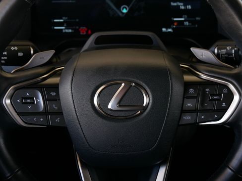 Used 2024 Lexus GX 550 w/ Cold Area Package AWD/4WD image 33