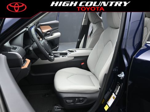 New 2026 Toyota Grand Highlander Limited FWD image 23