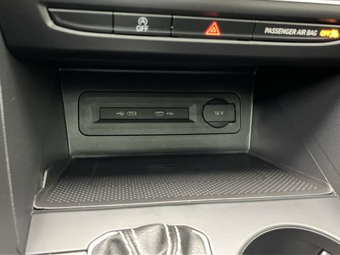 Used 2021 Volkswagen Atlas SE w/ Panoramic Sunroof Package image 25