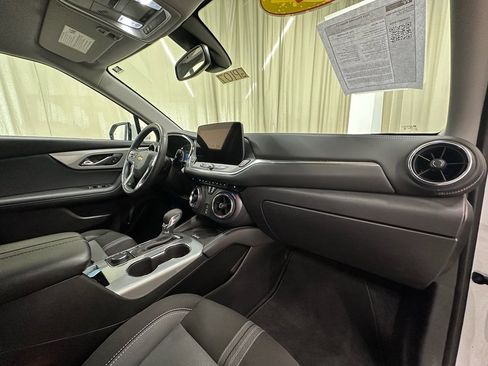 Certified 2024 Chevrolet Blazer LT w/ Convenience Package image 17