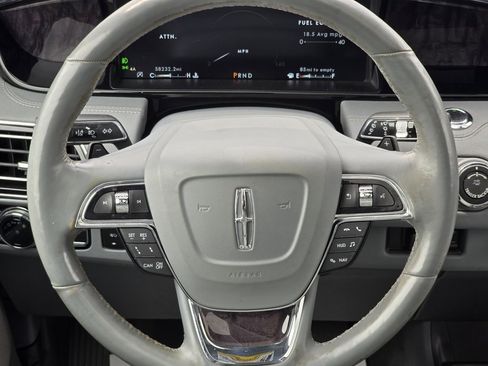 Used 2021 Lincoln Navigator Reserve image 32