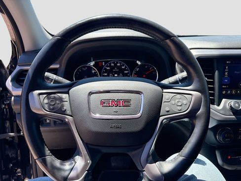 Used 2021 GMC Acadia AT4 w/ Technology Package AWD/4WD image 11