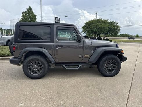 Used 2024 Jeep Wrangler Sport AWD/4WD image 4