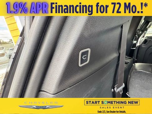 New 2026 Chrysler Pacifica Select image 23