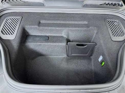 Used 2025 Porsche Macan Electric image 31