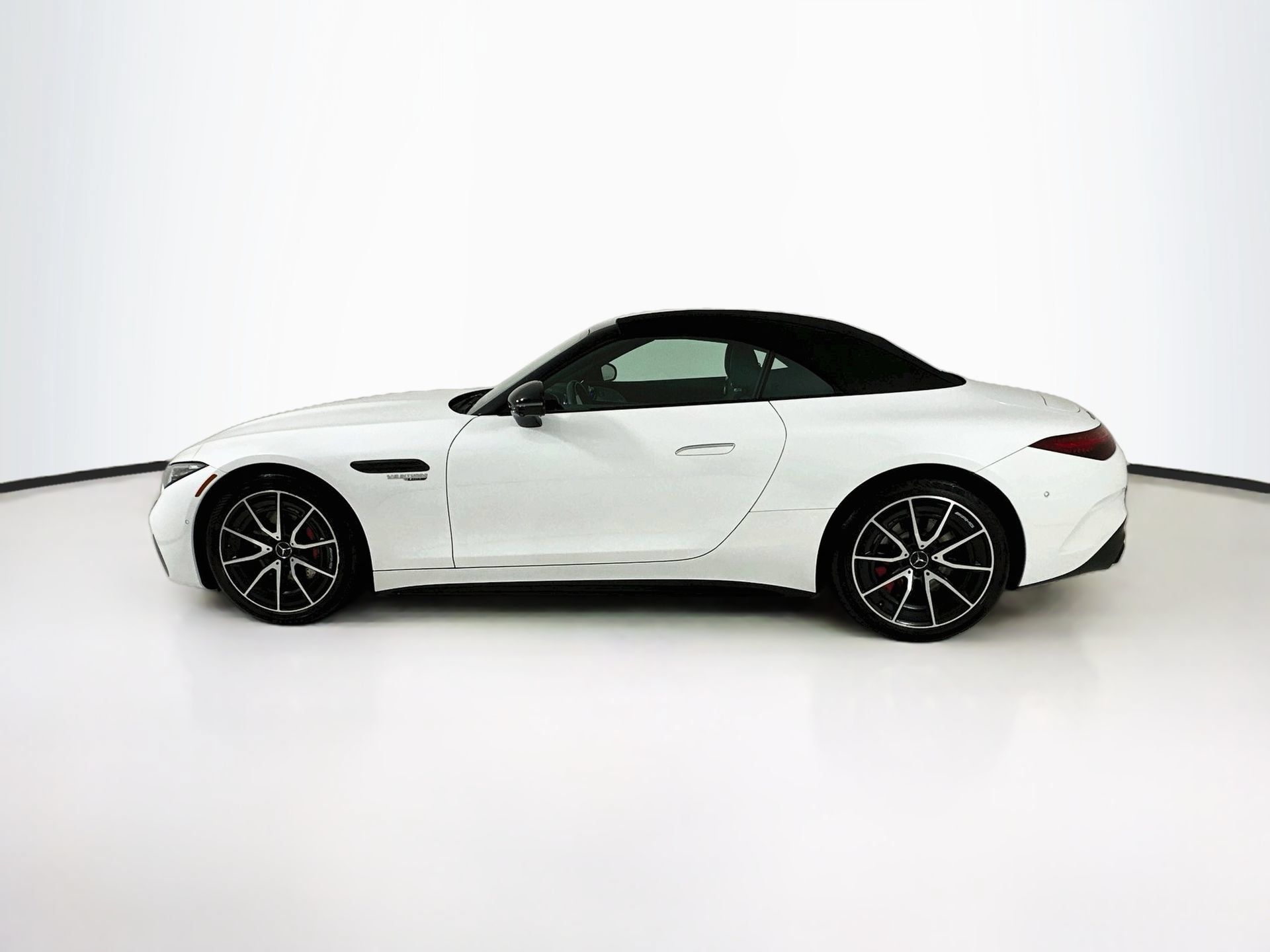Used 2022 Mercedes-Benz SL 55 AMG 4MATIC image 5
