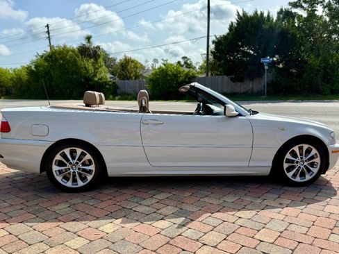 Used 2005 BMW 330Ci Convertible image 10