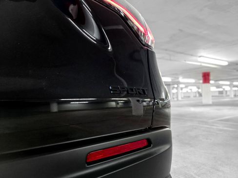 Used 2025 Honda HR-V Sport image 8
