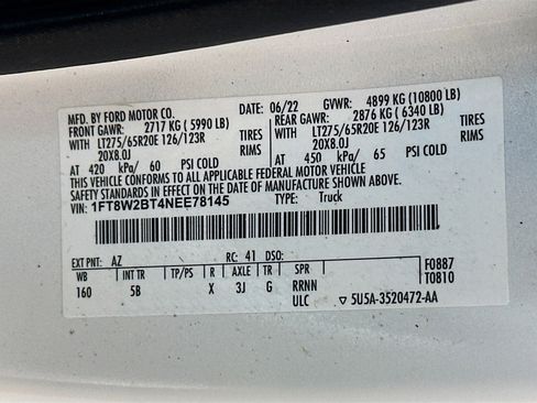 Used 2022 Ford F250 Lariat w/ Black Appearance Package image 31