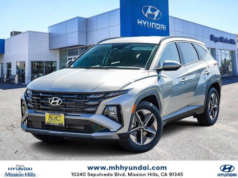 New 2026 Hyundai Tucson SEL image 1