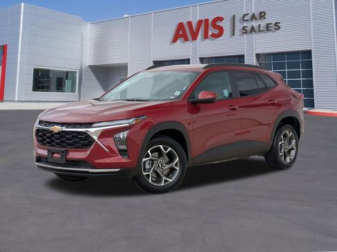 Used 2025 Chevrolet Trax LT w/ LT Convenience Package FWD image 1