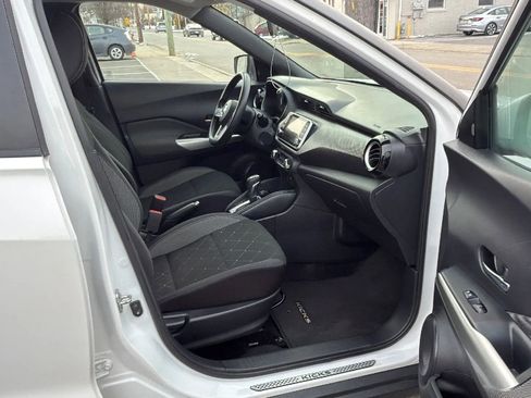 Used 2019 Nissan Kicks SV image 25