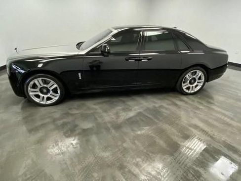 Used 2015 Rolls-Royce Ghost RWD image 4