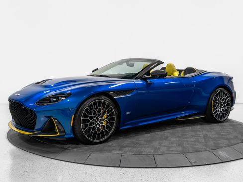 Used 2023 Aston Martin DBS Superleggera Volante RWD image 3