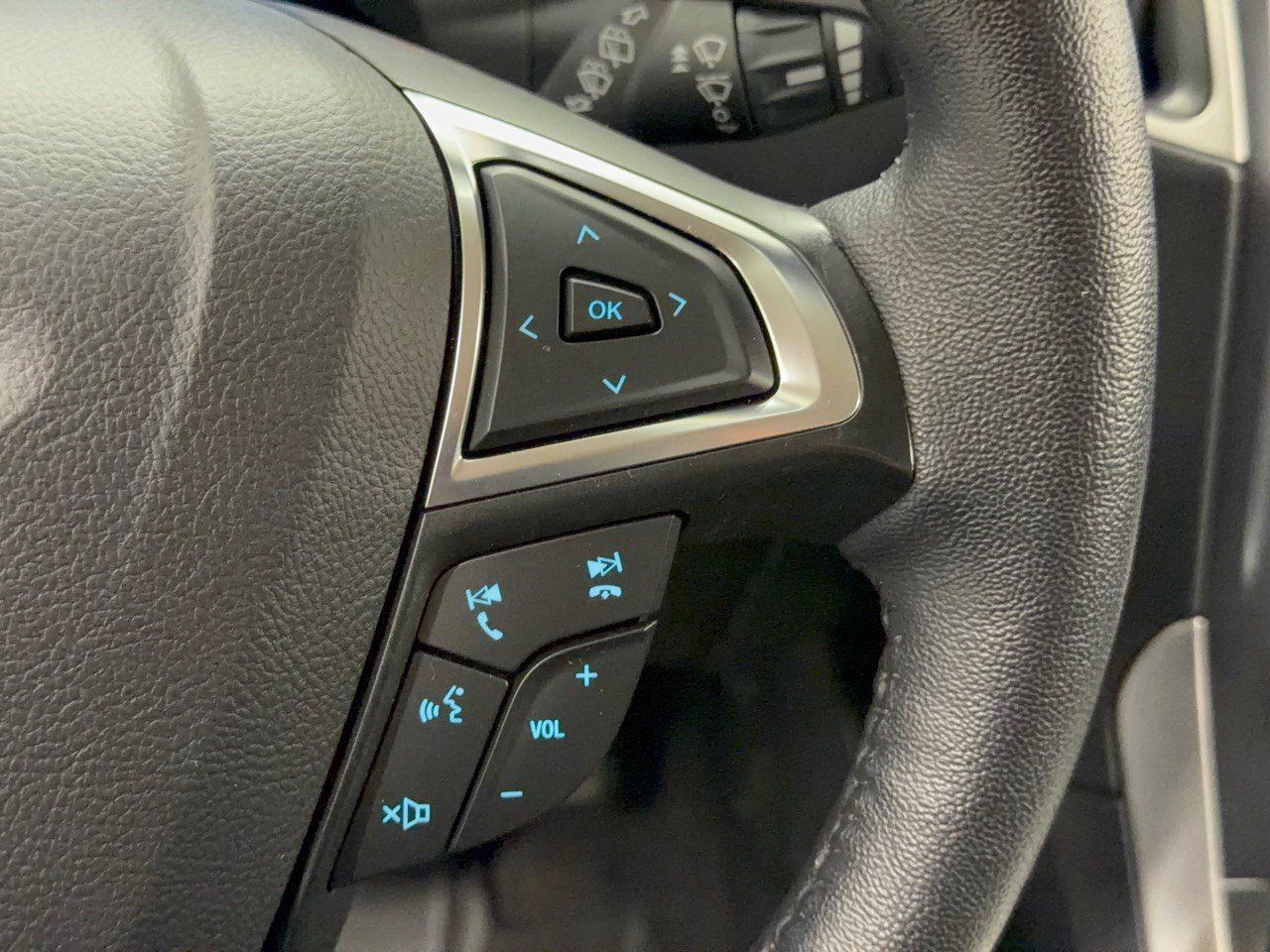 Used 2024 Ford Edge SEL w/ Convenience Package AWD/4WD image 19