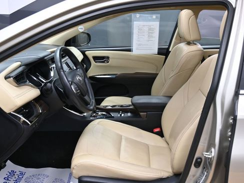 Used 2014 Toyota Avalon Limited image 14