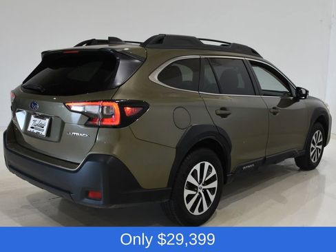 Used 2025 Subaru Outback Premium image 4