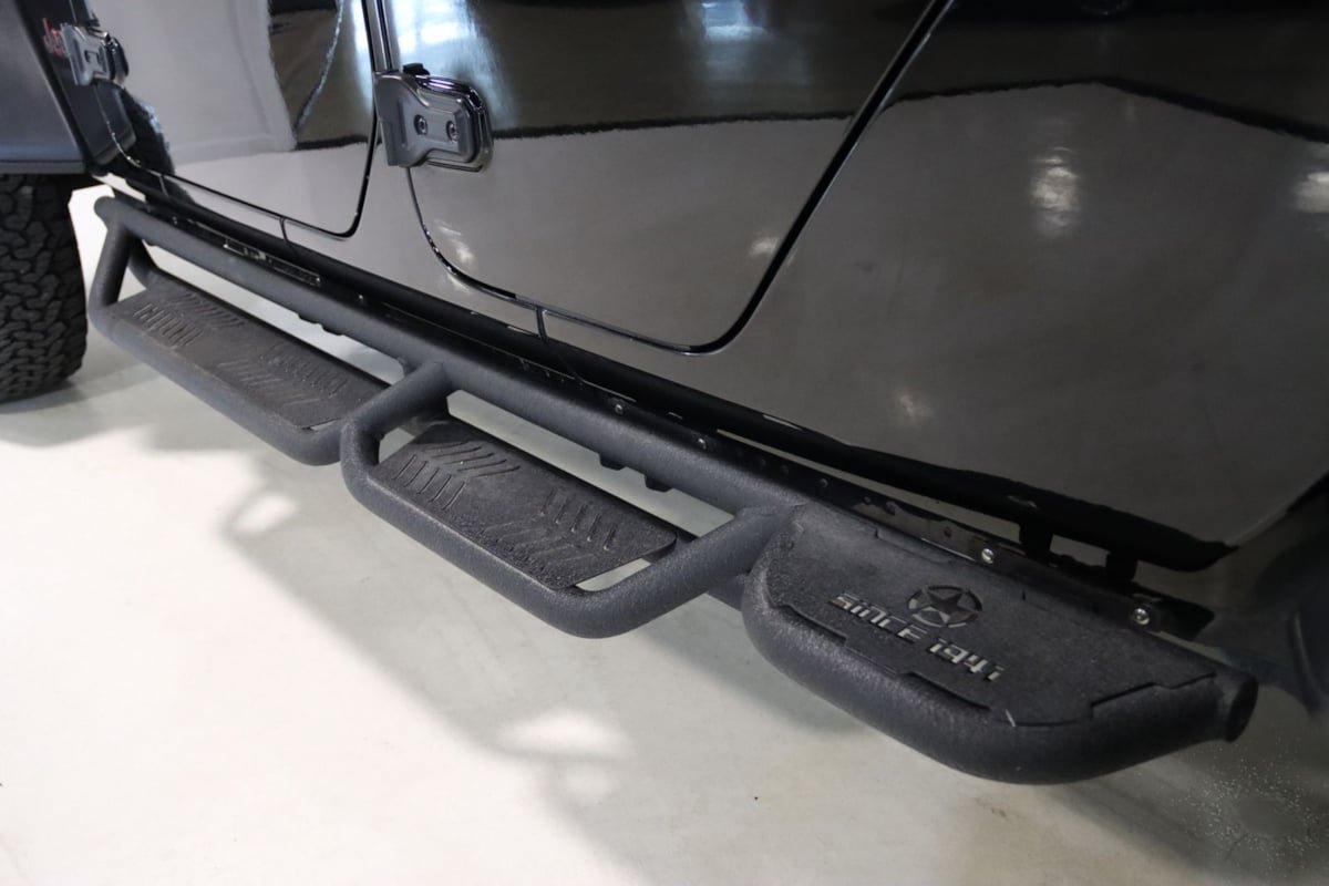 Used 2021 Jeep Gladiator Rubicon w/ Dual Top Group AWD/4WD image 19