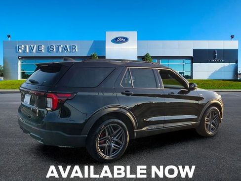 New 2026 Ford Explorer ST-Line w/ ST-Line Street Pack RWD image 8