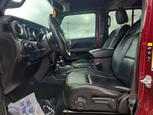Used 2021 Jeep Wrangler Unlimited Sahara AWD/4WD image 15