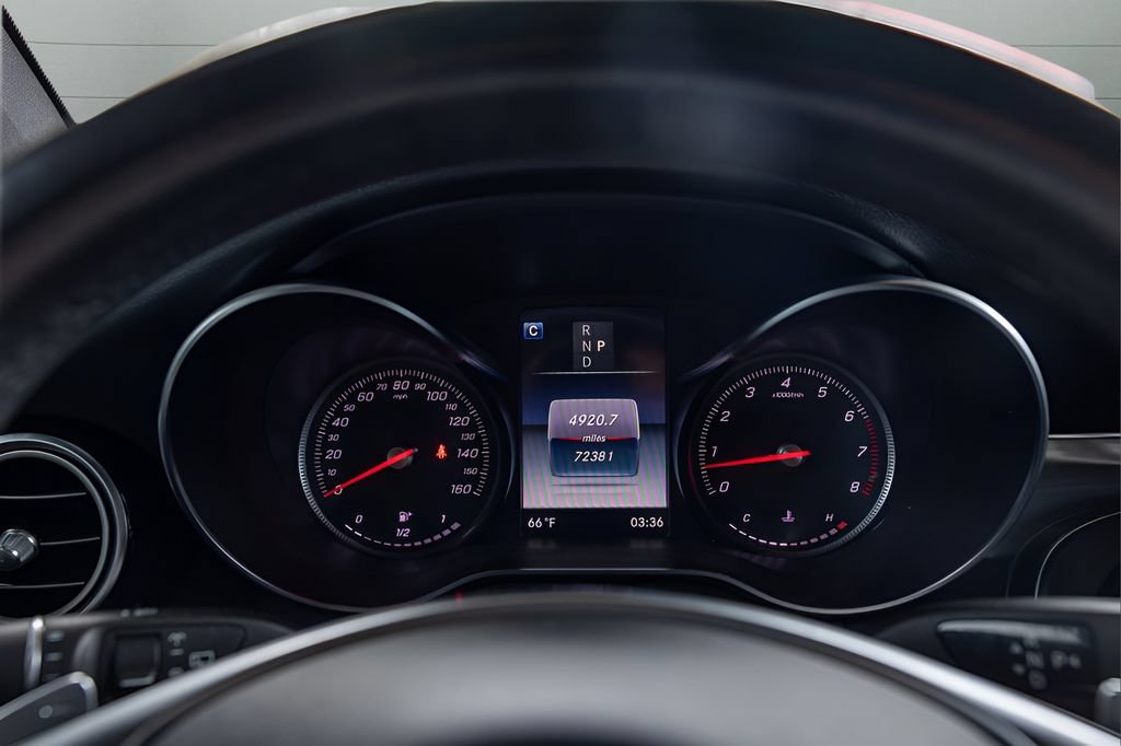 Used 2019 Mercedes-Benz GLC 300 image 17