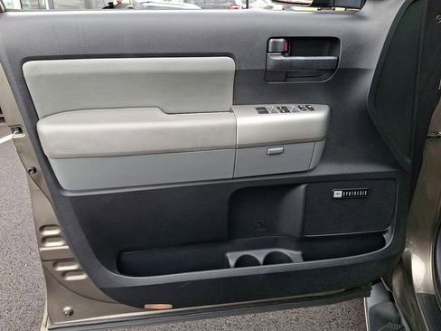 Used 2008 Toyota Sequoia SR5 image 16