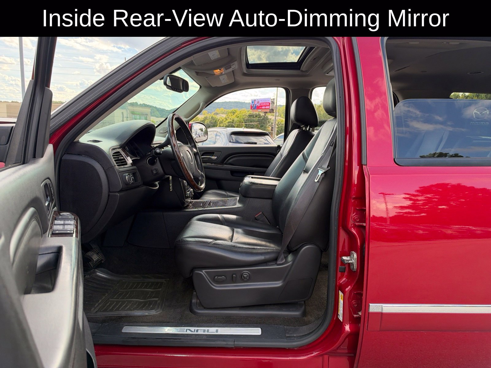 Used 2013 GMC Yukon Denali AWD/4WD image 26