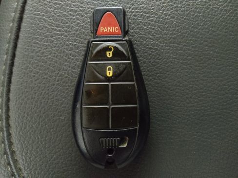 Used 2015 RAM 1500 Express image 32