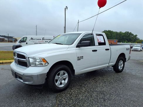 Used 2024 RAM 1500 Classic SLT image 6
