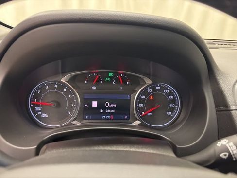 Used 2024 GMC Terrain SLT w/ Infotainment Package II AWD/4WD image 31