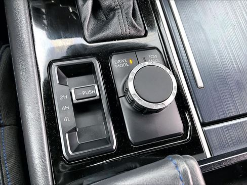 Used 2023 Toyota Tundra Platinum AWD/4WD image 35