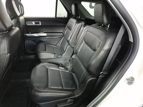 Used 2021 Ford Explorer Limited w/ Equipment Group 301A image 22