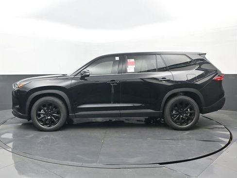 New 2026 Toyota Grand Highlander FWD image 22