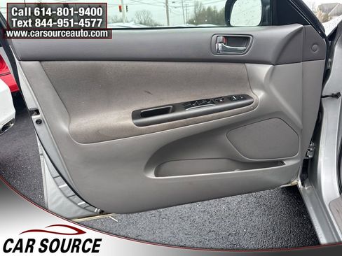 Used 2005 Toyota Camry LE image 10