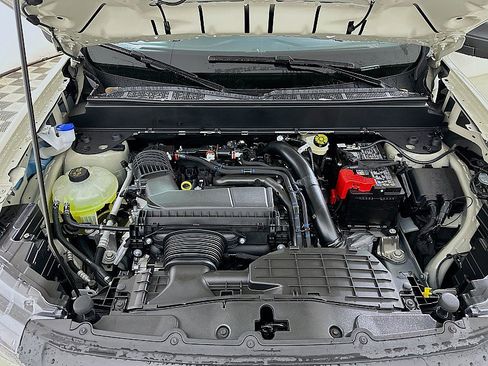 New 2025 Ford Maverick XLT w/ Equipment Group 302A image 17